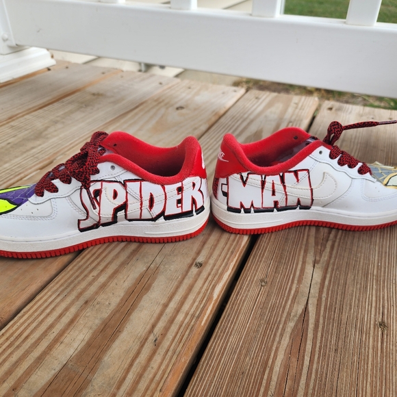 Nike air force 1 low Glow in the dark Spider-man. BLACK FRIDAY SALE - Picture 5 of 12
